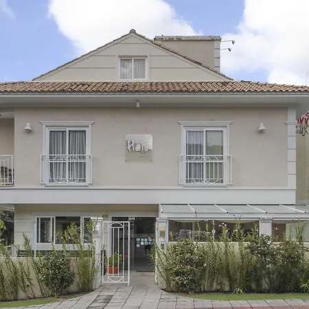 Hotel Hola-3