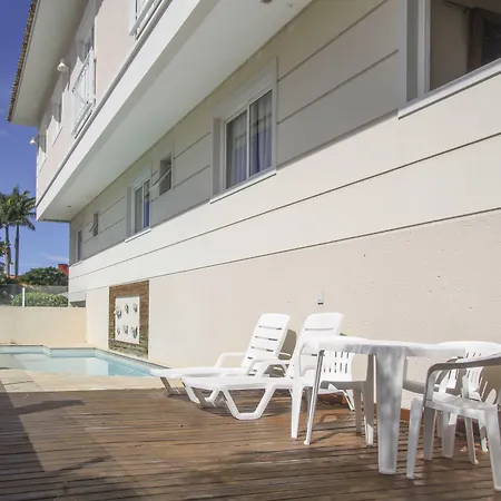 Hotel Hola-3